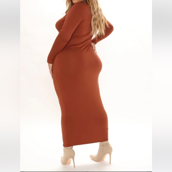 Fashion Nova “Limited Edition” Maxi - Picture 2 of 7